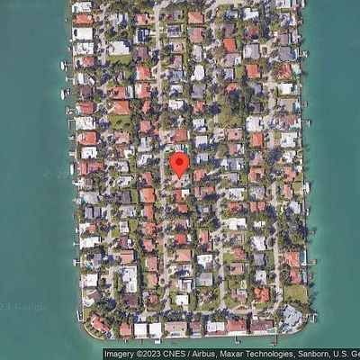 7531 Center Bay Dr, North Bay Village, FL 33141