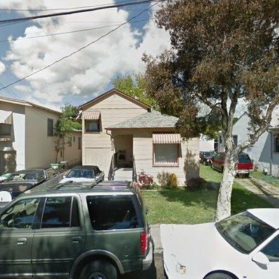 7532 Arthur St, Oakland, CA 94605