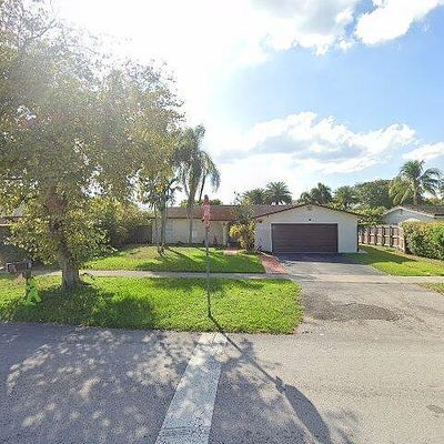 7590 Sw 127 Th Dr, Miami, FL 33183