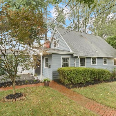 7731 Marthas Ln, Falls Church, VA 22043