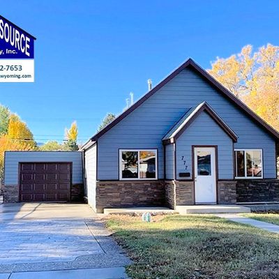 777 Cliff St, Lander, WY 82520