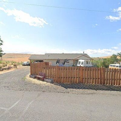 783 Ne 1 St St, Dufur, OR 97021