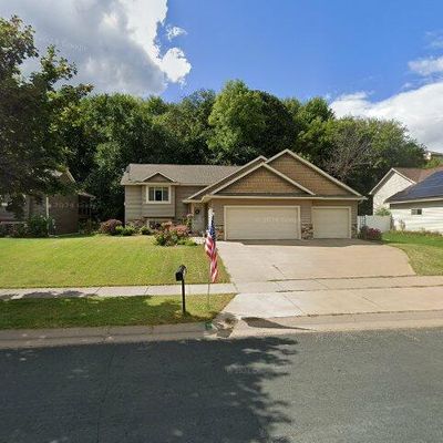 785 Glenmeadow St, River Falls, WI 54022