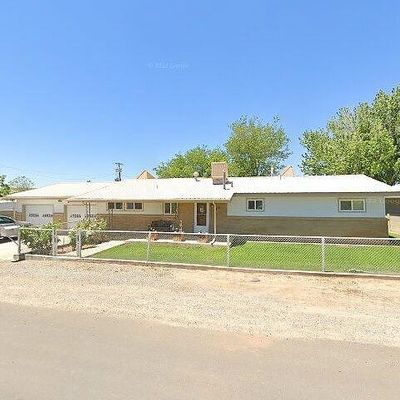 919 Don Rovin Ln, Farmington, NM 87401