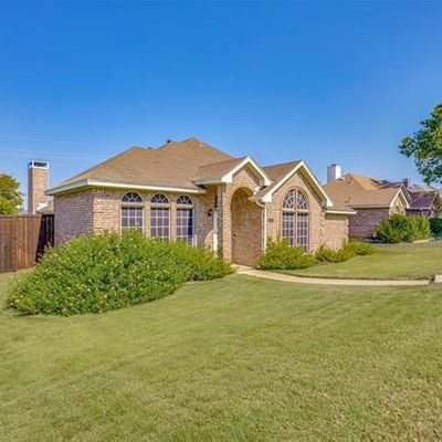 919 Royal Oaks Dr, Lewisville, TX 75067