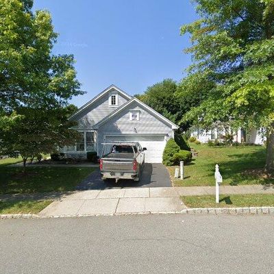 92 Kensington Cir, Belvidere, NJ 07823