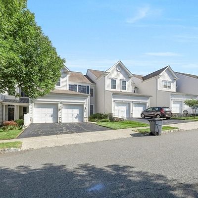 10 Independence Trl, Totowa Boro, NJ 07512