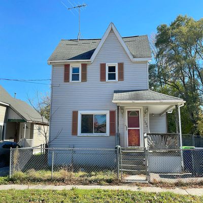 1004 Litchfield St, Bay City, MI 48706