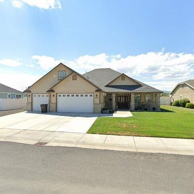 1008 S 91 St Ave, Yakima, WA 98908