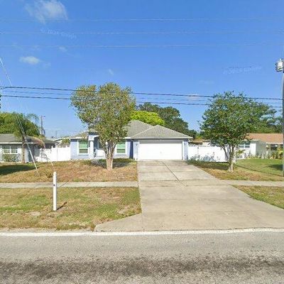 10232 Oakhurst Rd, Largo, FL 33774