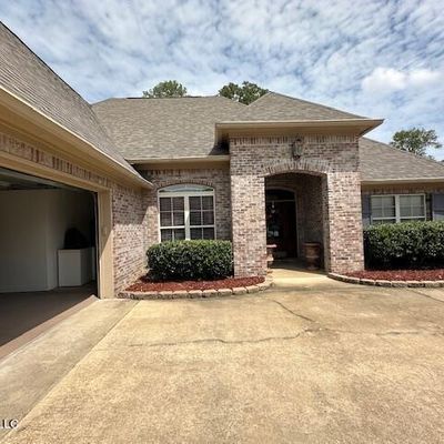 104 Meadow Park Dr, Canton, MS 39046