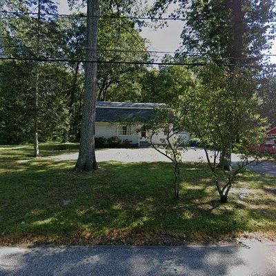 104 Woods Rd, Mansfield Center, CT 06250