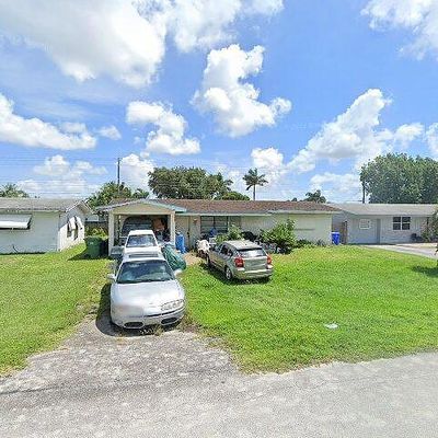 8621 Nw 15 Th Ct, Pembroke Pines, FL 33024