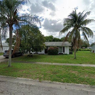 879 Sw Goodrich St, Port Saint Lucie, FL 34983