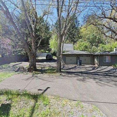 882 S 3 Rd St, Jacksonville, OR 97530