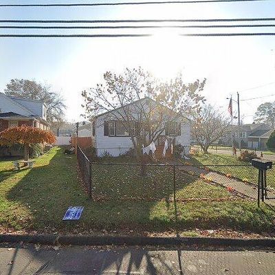 89 Thompson Ave, East Haven, CT 06512