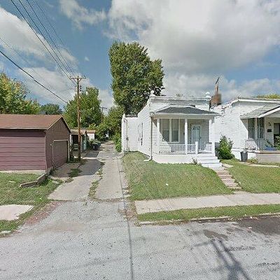 8945 Newby St, Saint Louis, MO 63147