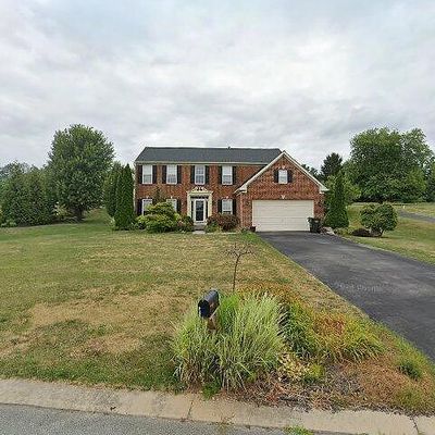 9 Tree Hollow Dr, Shrewsbury, PA 17361