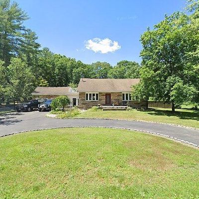 90 Leesville Rd, Jackson, NJ 08527