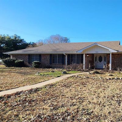 901 Hillandale St, Mexia, TX 76667