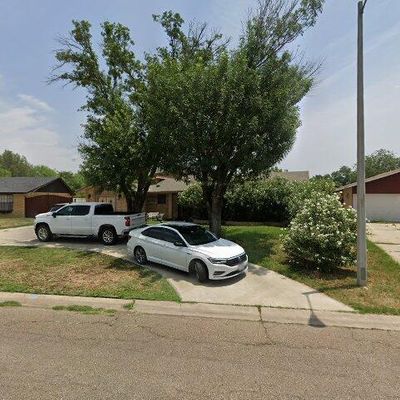 903 Sandy Ln, Laredo, TX 78045