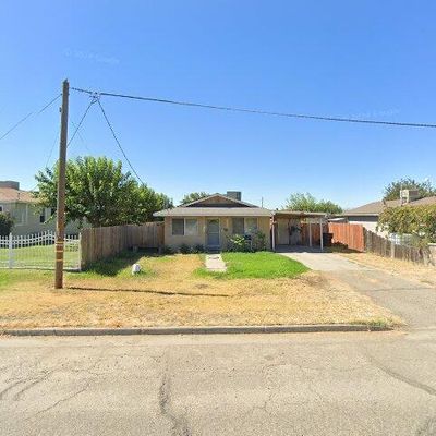 9033 P St, Dos Palos, CA 93620