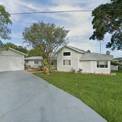 905 Trinidad Rd, Cocoa Beach, FL 32931