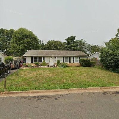 907 N Amelia St, Sterling, VA 20164