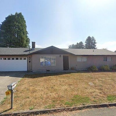 909 Meadow Ave, Tillamook, OR 97141