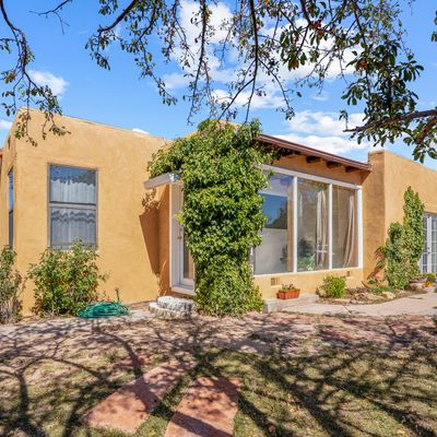 909 Rio Vista St, Santa Fe, NM 87501