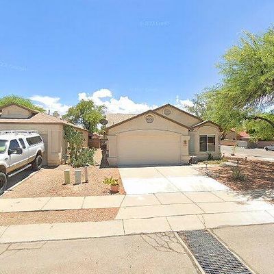 9102 E Rainsage St, Tucson, AZ 85747