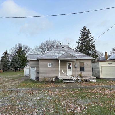 105 3 Rd St, Grafton, IA 50440