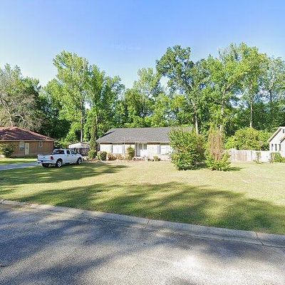 105 Palisade Dr, Dublin, GA 31021