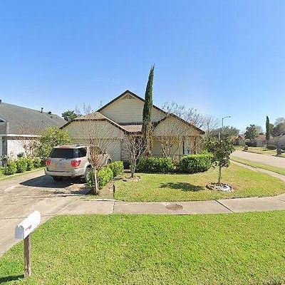 10527 Lands End Dr, Houston, TX 77099