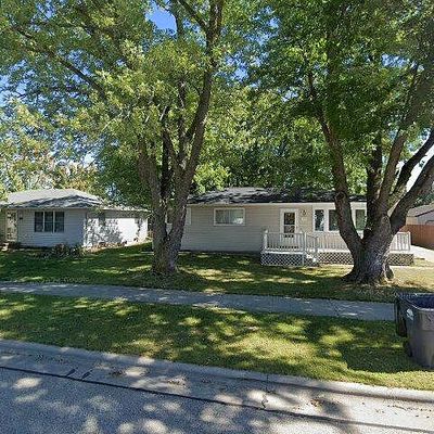 1058 Meadow Ln, Neenah, WI 54956