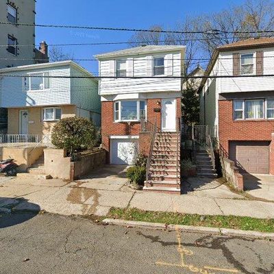 11 Bayside Ter, Jersey City, NJ 07305