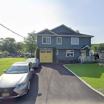 11 S Beach Rd, Lake Hopatcong, NJ 07849