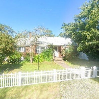 110 Packard St, Plymouth, MA 02360