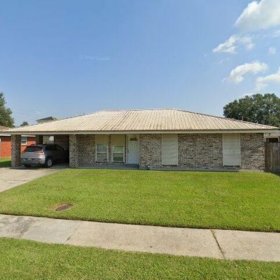 1105 Lecompte Dr, Westwego, LA 70094