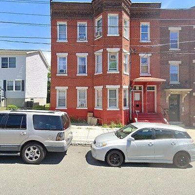 13 Hampshire St, Holyoke, MA 01040