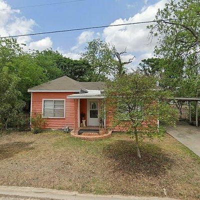 1306 16 Th St, Hondo, TX 78861