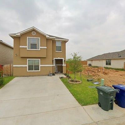 1313 Port Texas Dr #Dr, Laredo, TX 78045