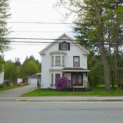 139 Elm St, Newport, ME 04953