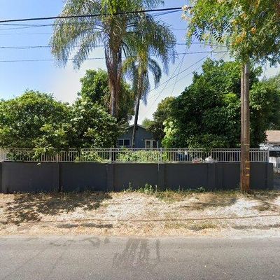 13916 Valerio St, Van Nuys, CA 91405