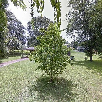 1206 Cossey Dr, Tuscumbia, AL 35674