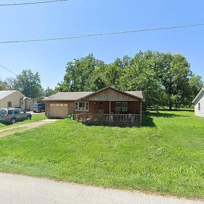 121 S Division St, Seymour, MO 65746