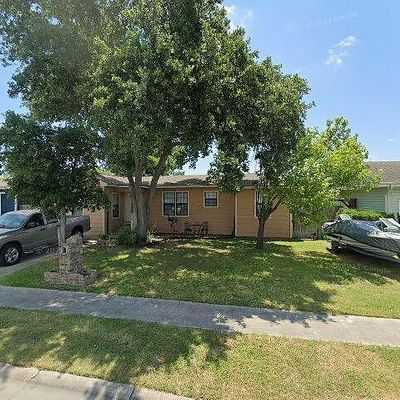 1218 Prince Dr, Corpus Christi, TX 78412