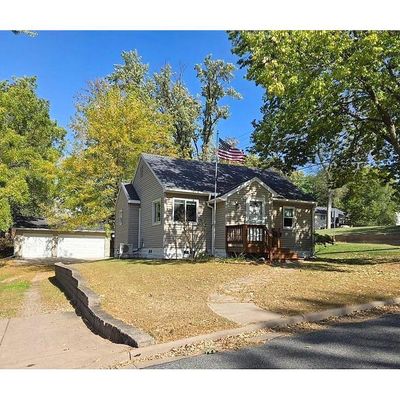 1221 13th Avenue, Menomonie, WI 54751