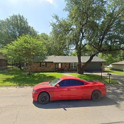 1221 Hilltop Dr, Cleburne, TX 76033