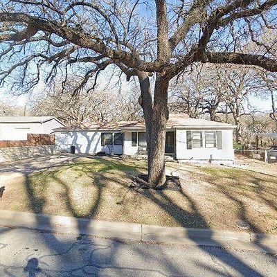 1226 W Ball St, Weatherford, TX 76086